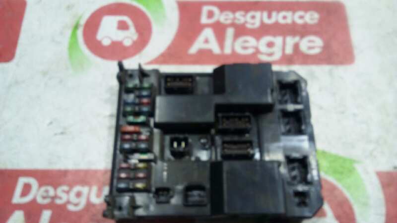 CITROEN C5 BERLINA CAJA RELES FUSIBLES CITROEN C5 BERLINA CAJA RELES FUSIBLES