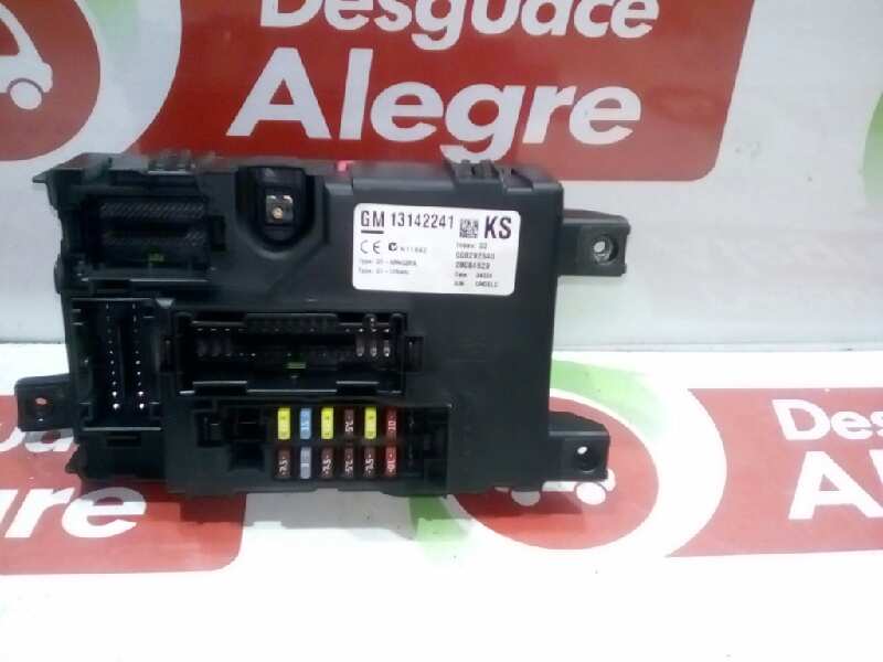 OPEL CORSA D CAJA RELES FUSIBLES OPEL CORSA D CAJA RELES FUSIBLES