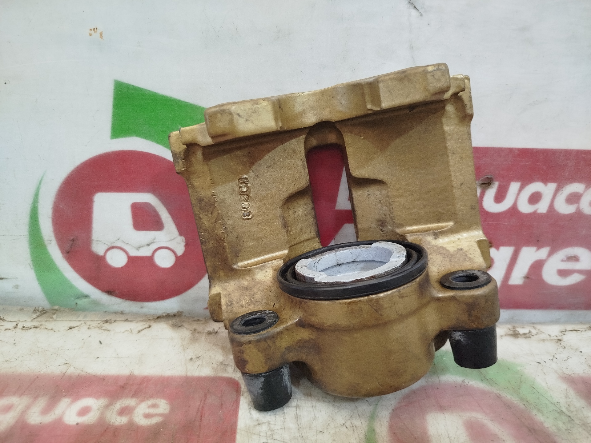 OPEL VECTRA B BERLINA PINZA DE FRENO DELANTERA DERECHA OPEL VECTRA B BERLINA PINZA DE FRENO DELANTERA DERECHA