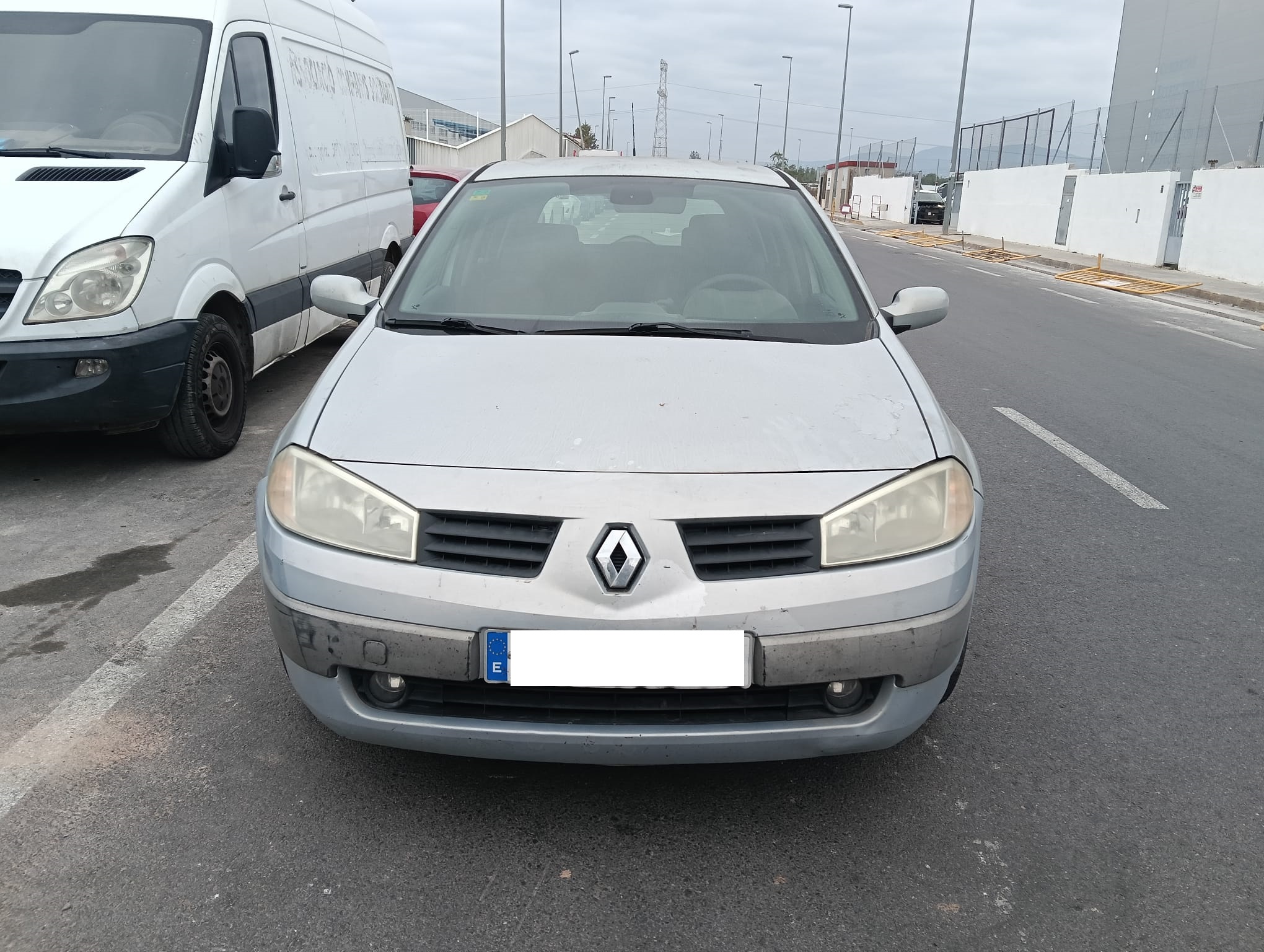 RENAULT MEGANE II BERLINA 5P PORTON TRASERO RENAULT MEGANE II BERLINA 5P PORTON TRASERO