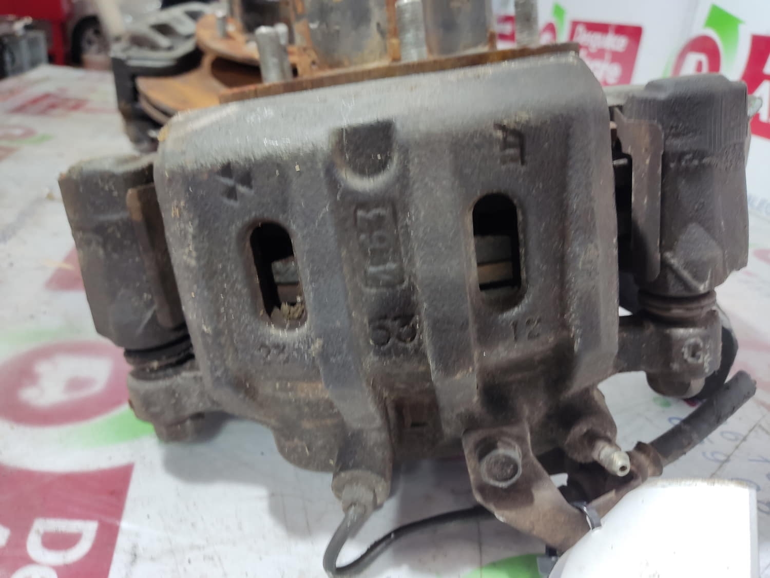MITSUBISHI MONTERO SPORT PINZA DE FRENO DELANTERA IZQUIERDA MITSUBISHI MONTERO SPORT PINZA DE FRENO DELANTERA IZQUIERDA