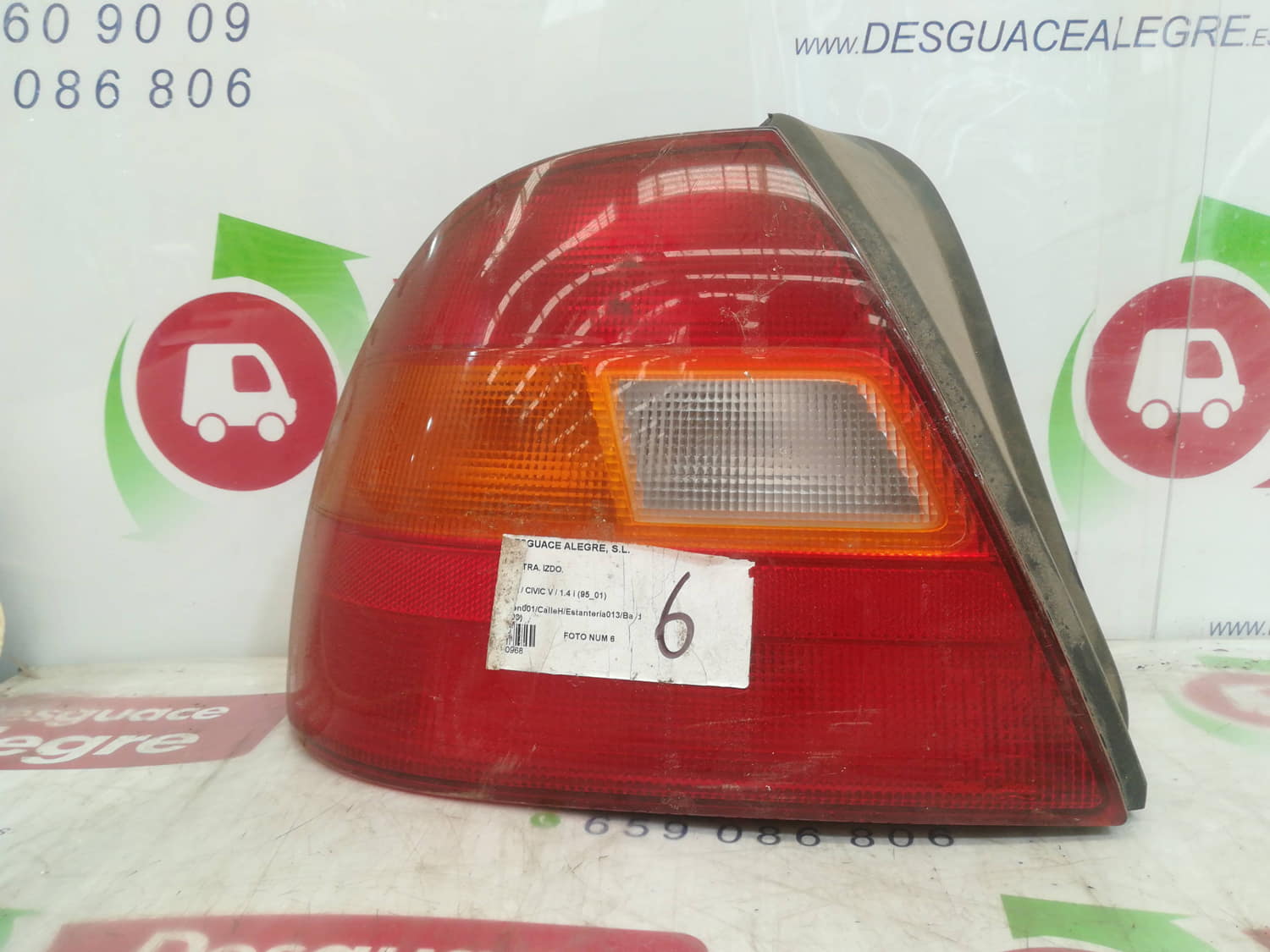 HONDA CIVIC 5 PUERTAS PILOTO TRASERO IZQUIERDO HONDA CIVIC 5 PUERTAS PILOTO TRASERO IZQUIERDO
