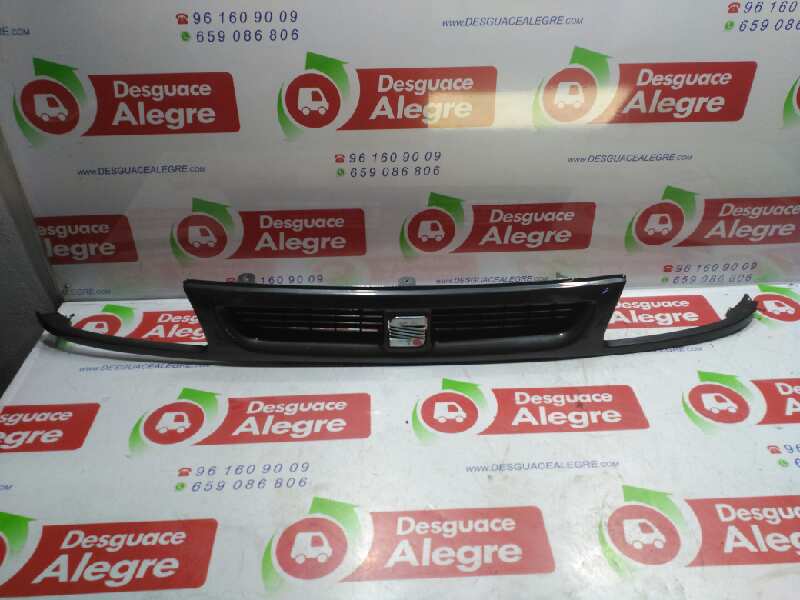 SEAT CORDOBA BERLINA REJILLA DELANTERA SEAT CORDOBA BERLINA REJILLA DELANTERA