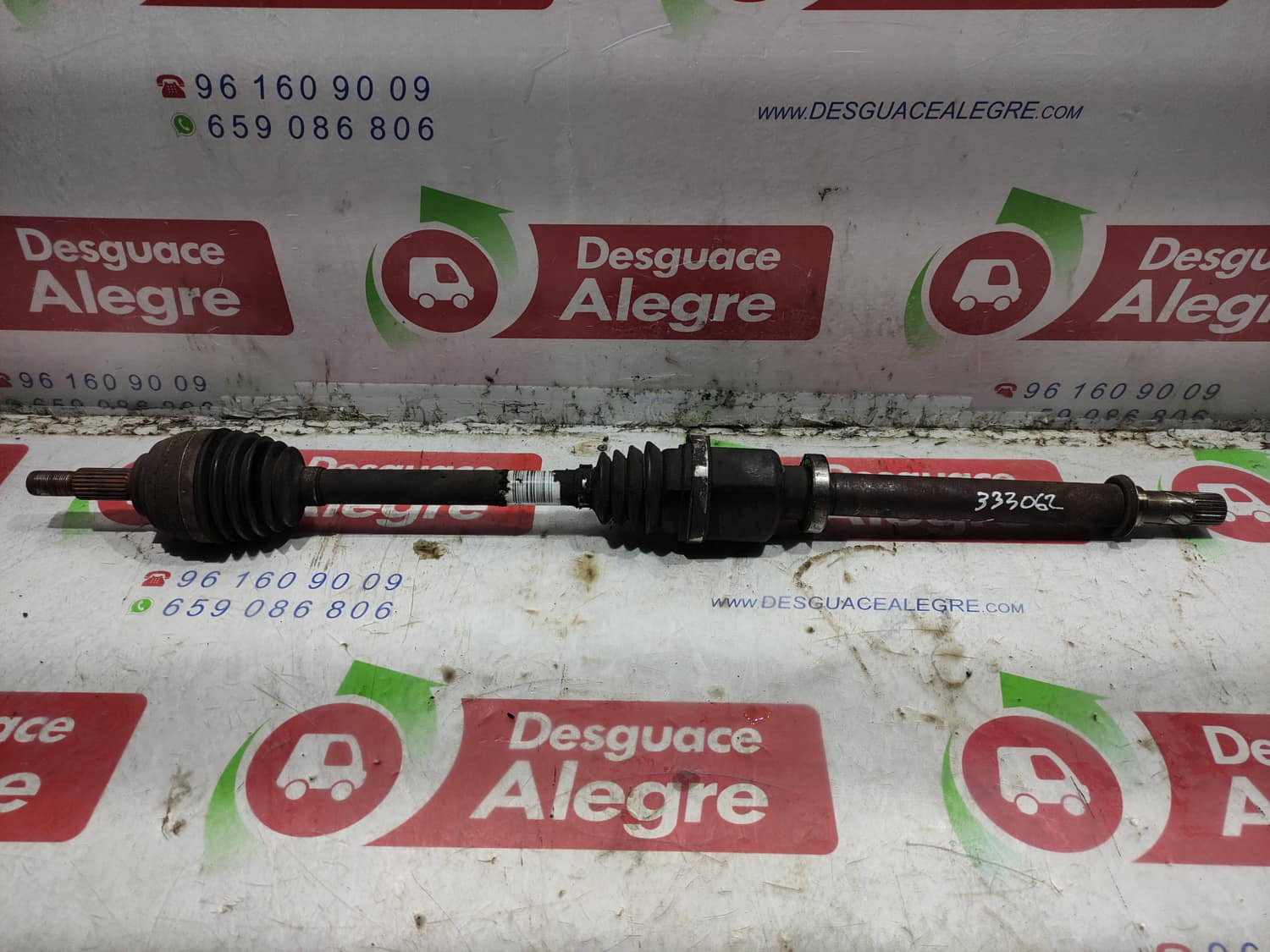RENAULT CLIO III TRANSMISION DELANTERA DERECHA RENAULT CLIO III TRANSMISION DELANTERA DERECHA