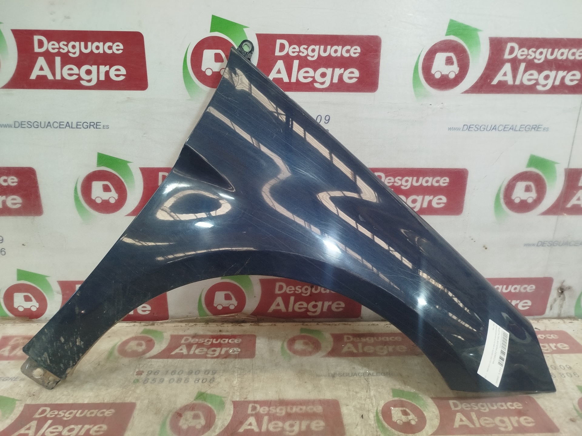 MERCEDES-BENZ B ALETA DELANTERA DERECHA MERCEDES-BENZ B ALETA DELANTERA DERECHA