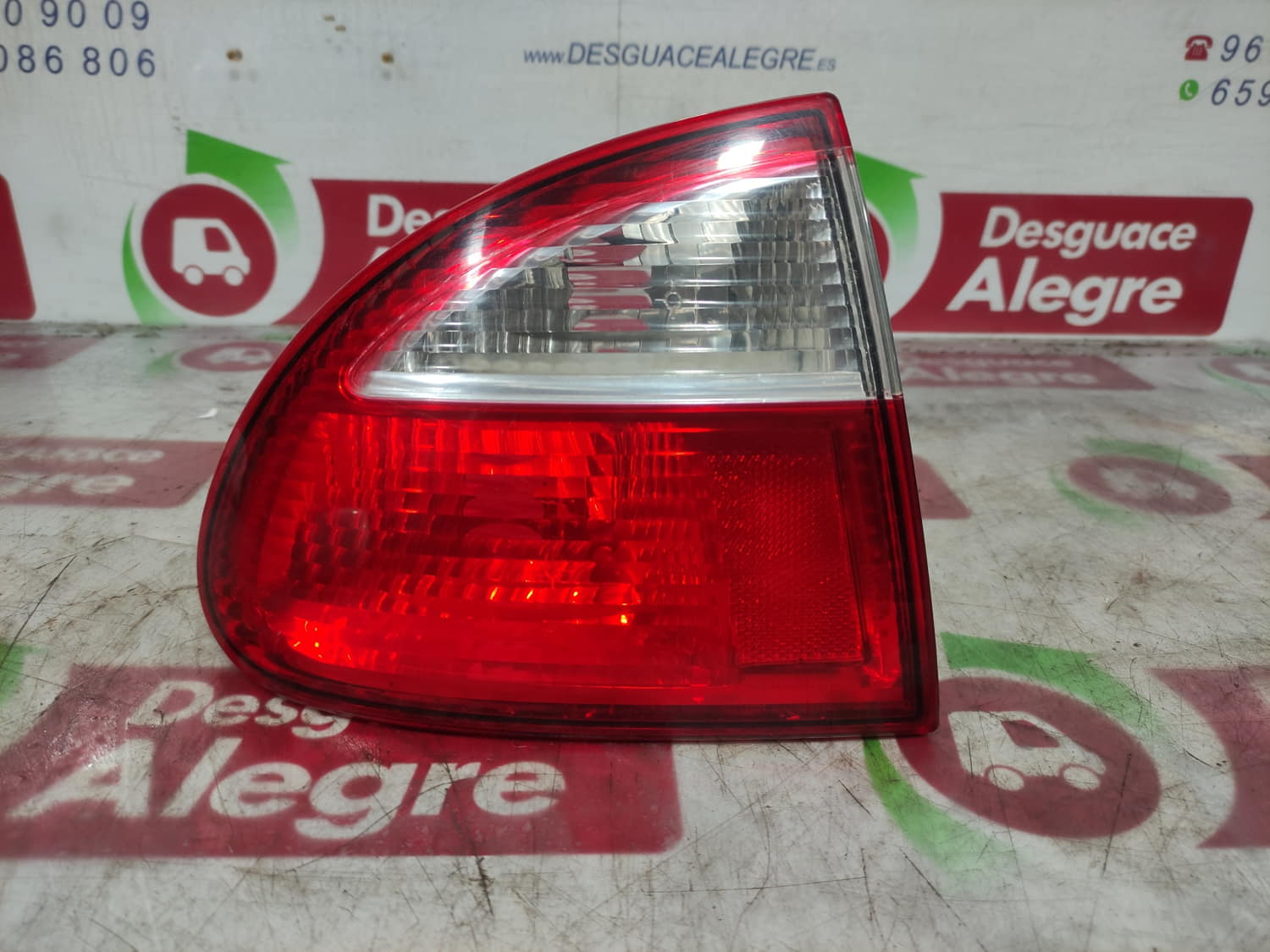 SEAT LEON PILOTO TRASERO IZQUIERDO SEAT LEON PILOTO TRASERO IZQUIERDO