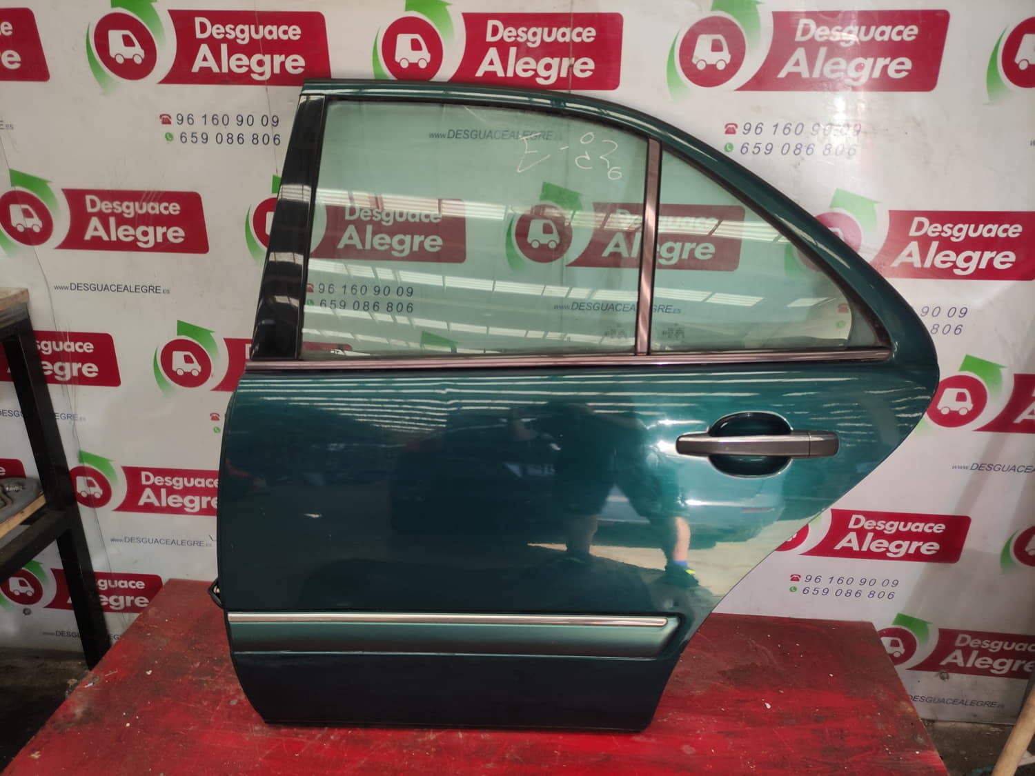 MERCEDES-BENZ E BERLINA PUERTA TRASERA IZQUIERDA MERCEDES-BENZ E BERLINA PUERTA TRASERA IZQUIERDA
