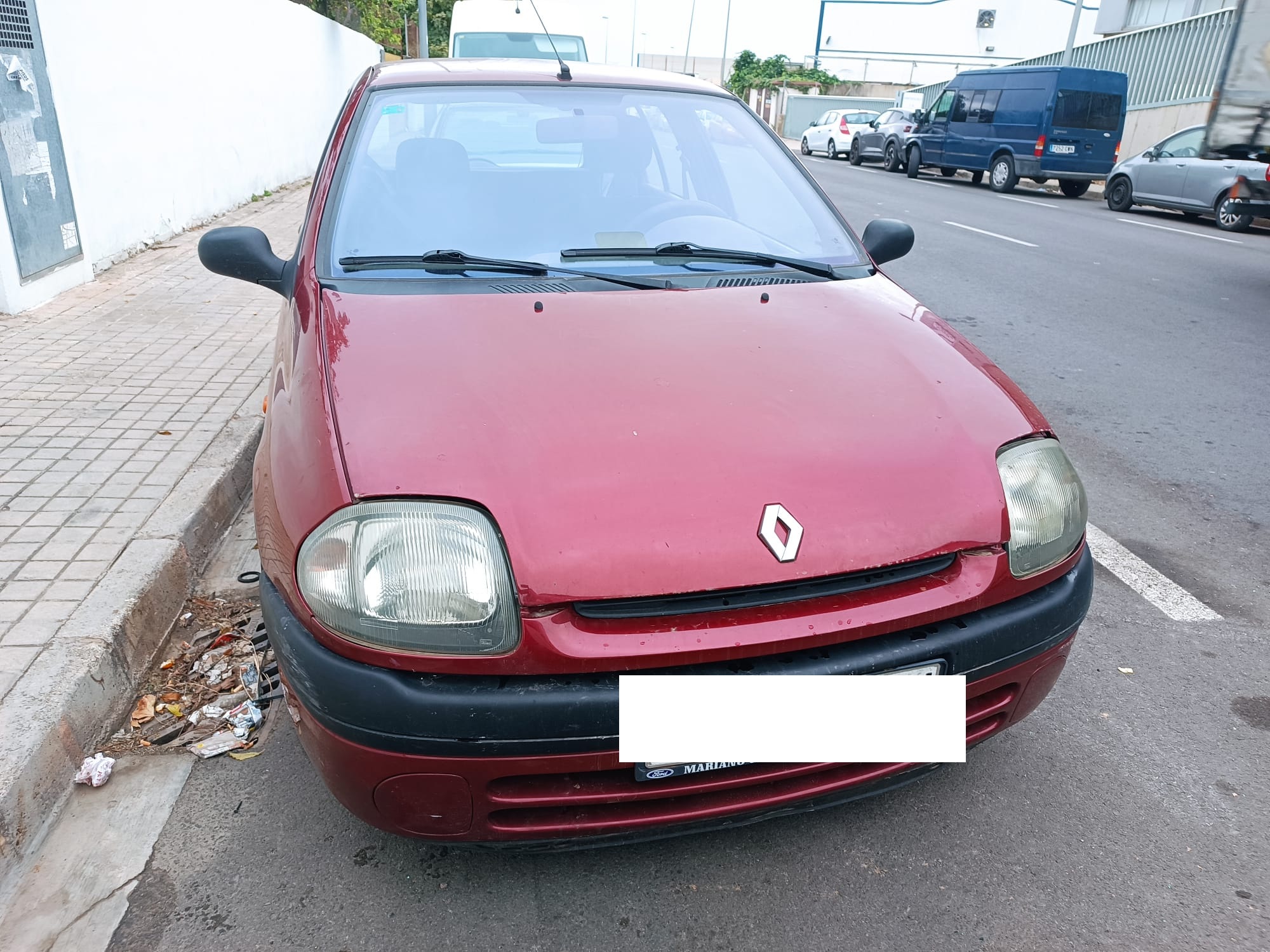 RENAULT CLIO II FASE I PUERTA TRASERA DERECHA RENAULT CLIO II FASE I PUERTA TRASERA DERECHA