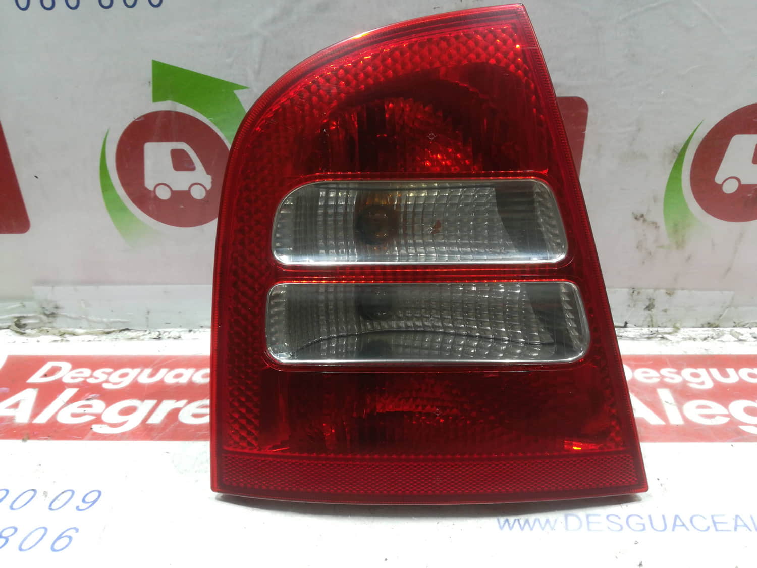 SKODA OCTAVIA BERLINA PILOTO TRASERO IZQUIERDO SKODA OCTAVIA BERLINA PILOTO TRASERO IZQUIERDO