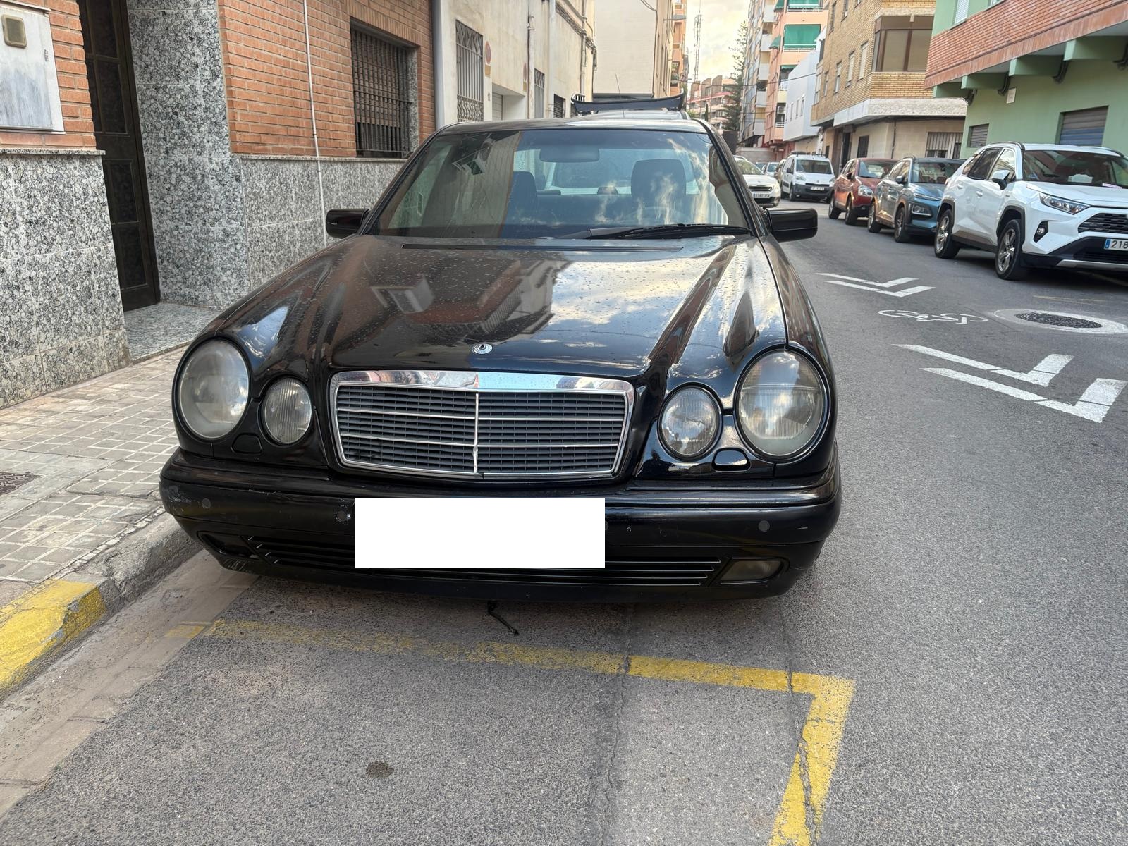 MERCEDES-BENZ E BERLINA PILOTO TRASERO IZQUIERDO MERCEDES-BENZ E BERLINA PILOTO TRASERO IZQUIERDO