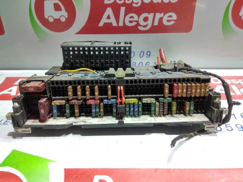 BMW 3 BERLINA CAJA RELES FUSIBLES BMW 3 BERLINA CAJA RELES FUSIBLES