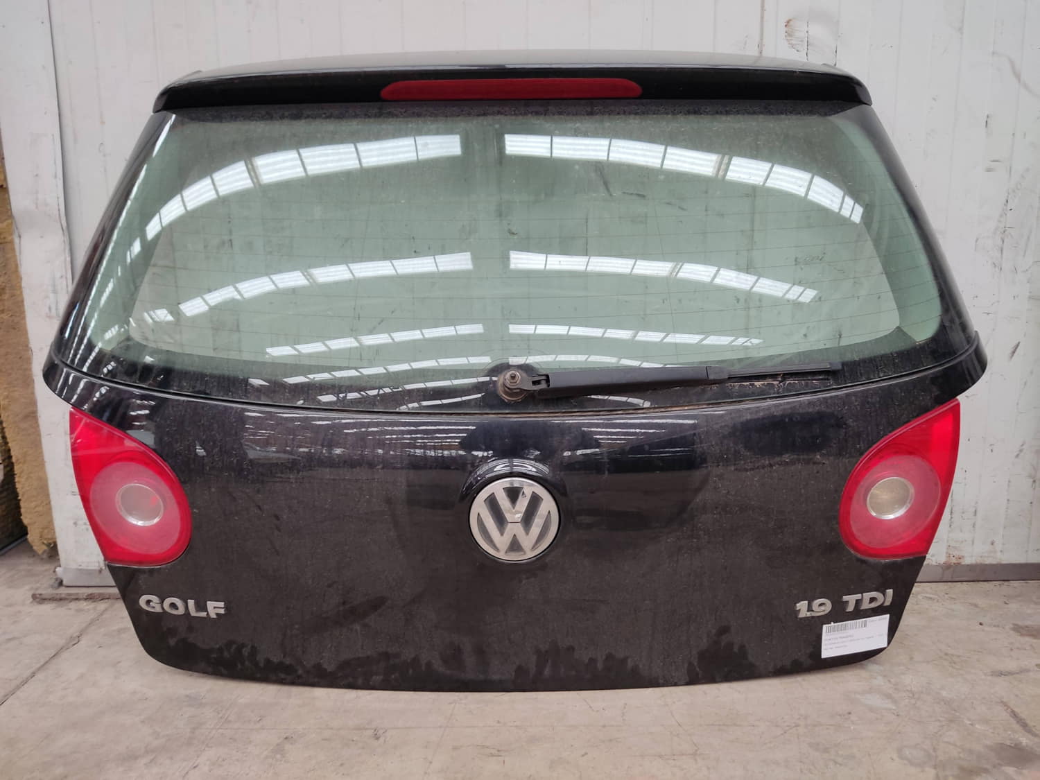 VOLKSWAGEN GOLF V PORTON TRASERO VOLKSWAGEN GOLF V PORTON TRASERO
