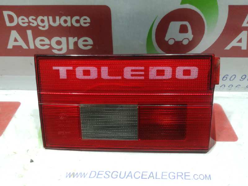 SEAT TOLEDO PILOTO TRASERO IZQUIERDO INTERIOR SEAT TOLEDO PILOTO TRASERO IZQUIERDO INTERIOR