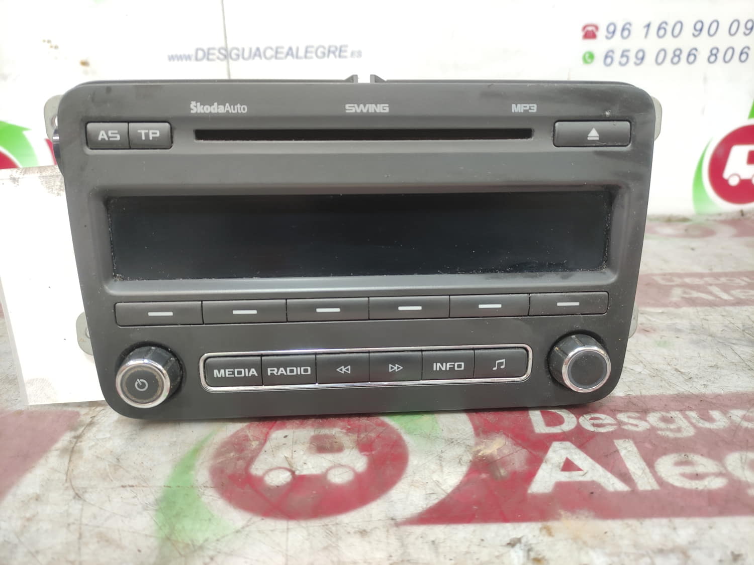 SKODA FABIA SISTEMA AUDIO RADIO CD SKODA FABIA SISTEMA AUDIO RADIO CD