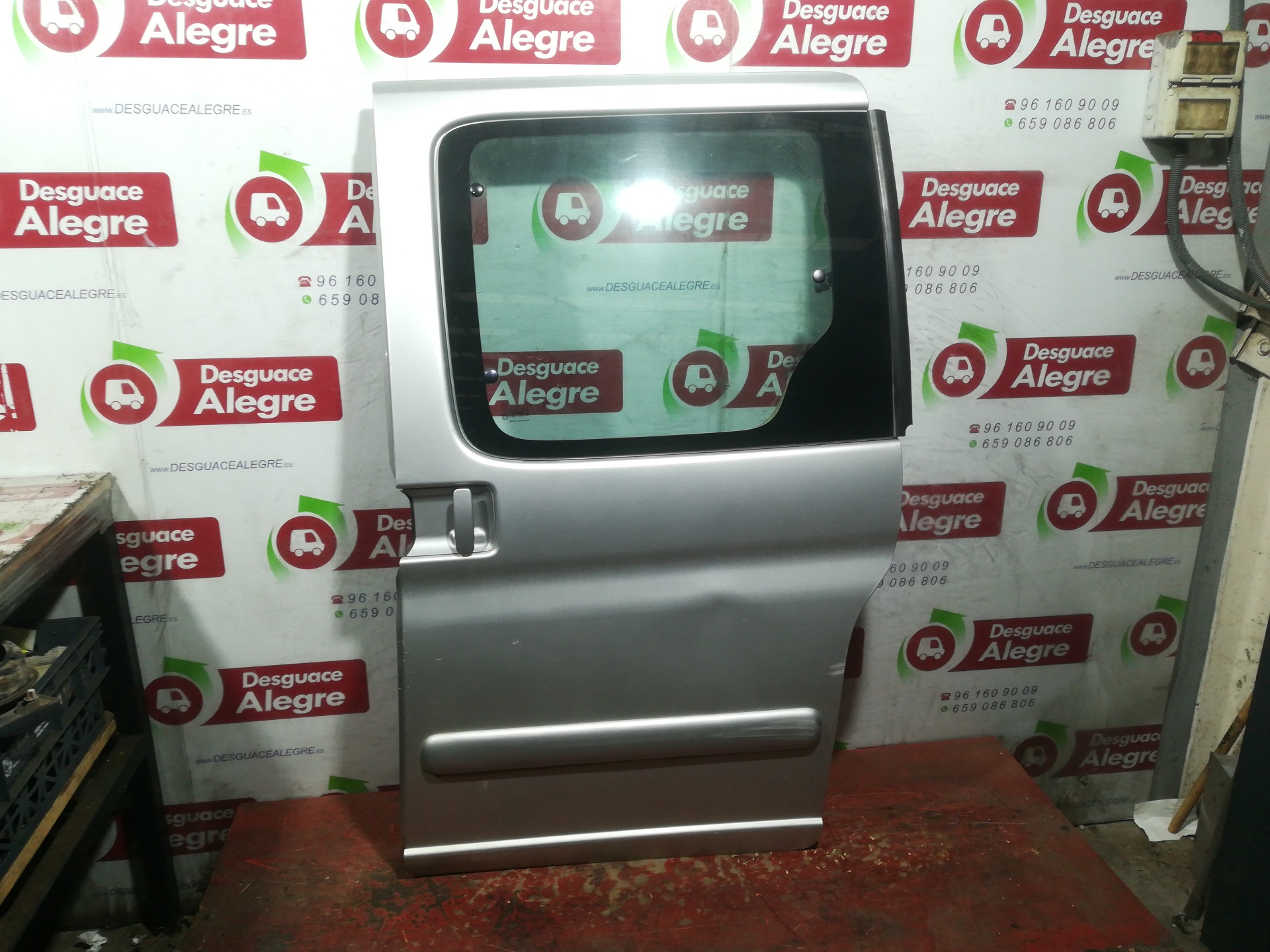 CITROEN BERLINGO PUERTA LATERAL CORREDERA IZQUIERDA CITROEN BERLINGO PUERTA LATERAL CORREDERA IZQUIERDA
