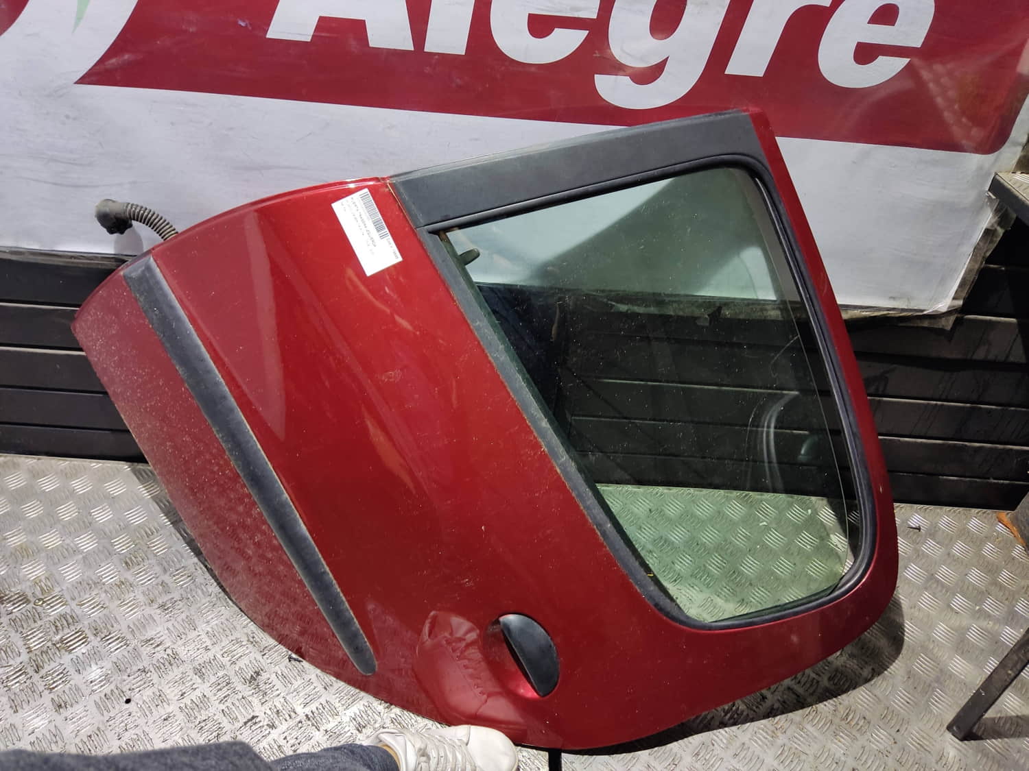 PEUGEOT 206 PUERTA TRASERA IZQUIERDA PEUGEOT 206 PUERTA TRASERA IZQUIERDA