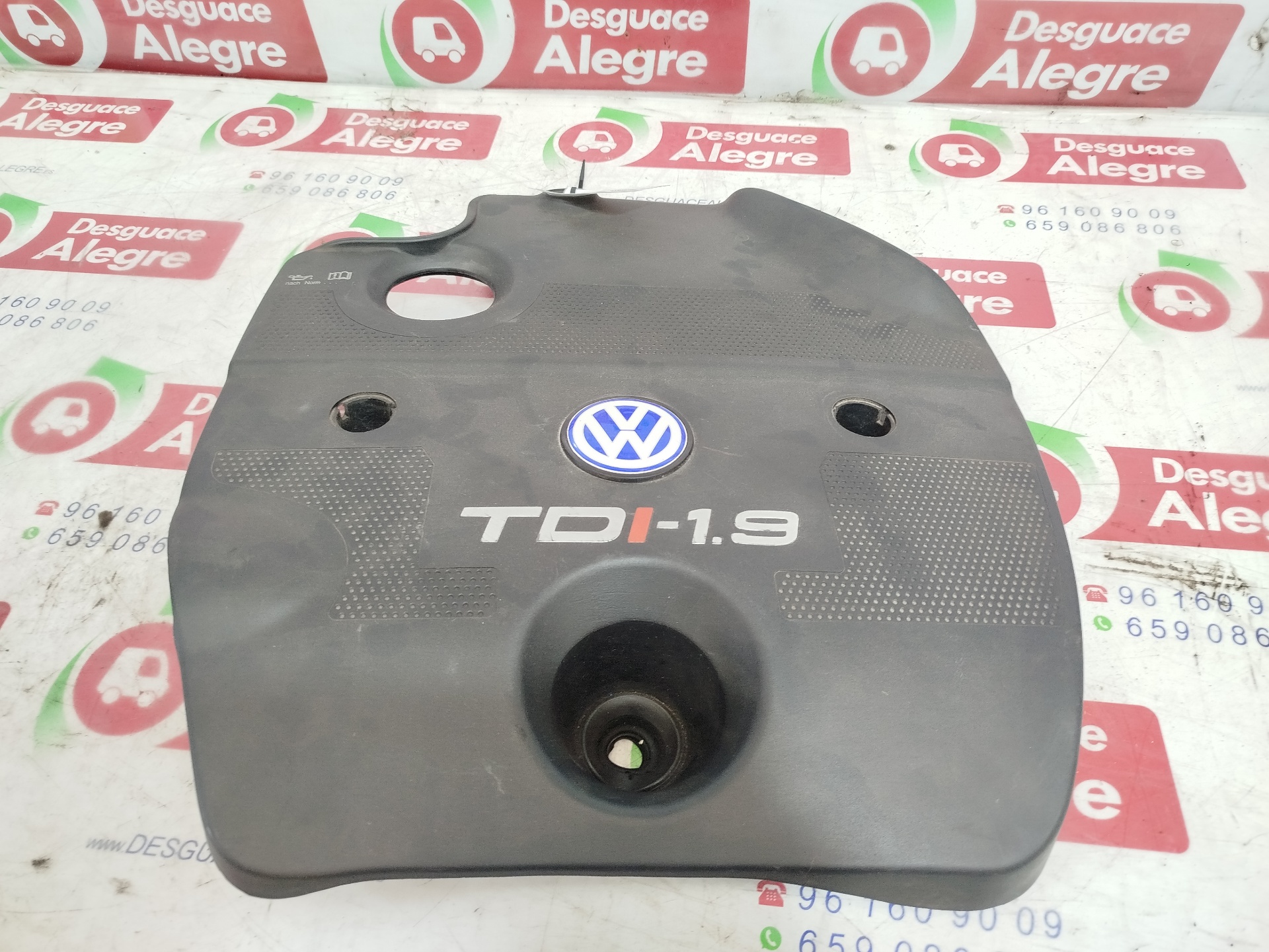 VOLKSWAGEN GOLF IV BERLINA TAPA MOTOR VOLKSWAGEN GOLF IV BERLINA TAPA MOTOR