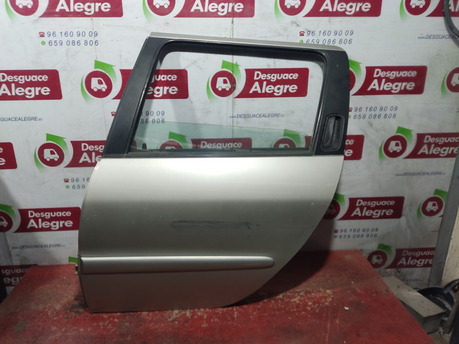PEUGEOT 206 SW PUERTA TRASERA IZQUIERDA PEUGEOT 206 SW PUERTA TRASERA IZQUIERDA