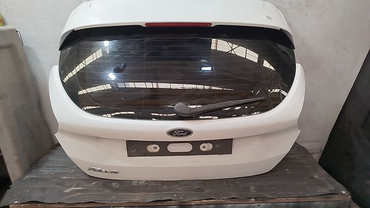 FORD FOCUS BERLINA PORTON TRASERO FORD FOCUS BERLINA PORTON TRASERO