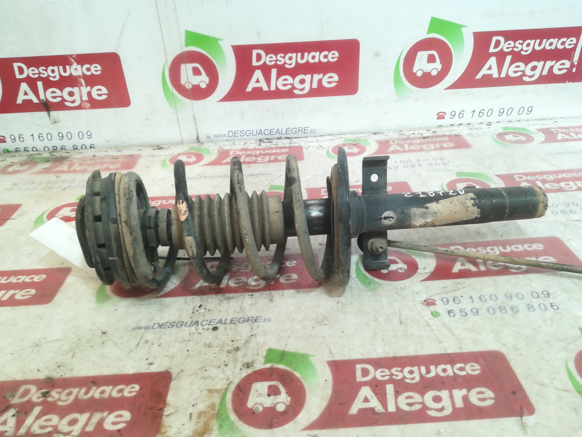 RENAULT SCENIC II AMORTIGUADOR DELANTERO DERECHO RENAULT SCENIC II AMORTIGUADOR DELANTERO DERECHO