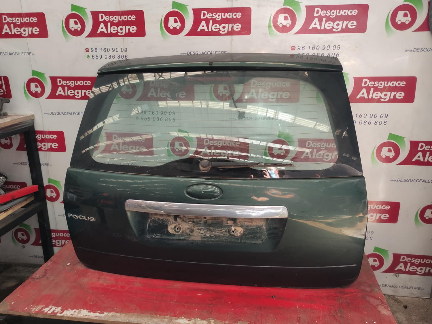 FORD FOCUS BERLINA PORTON TRASERO FORD FOCUS BERLINA PORTON TRASERO