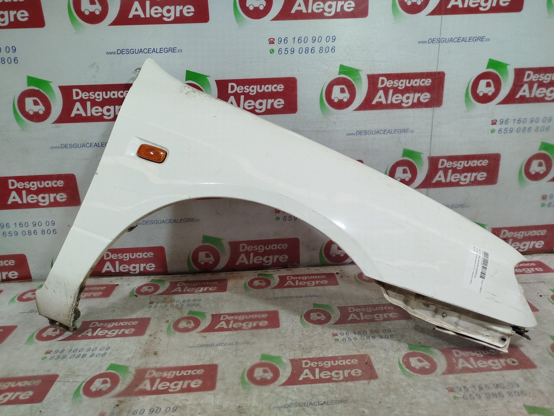 NISSAN PRIMERA BERLINA ALETA DELANTERA DERECHA NISSAN PRIMERA BERLINA ALETA DELANTERA DERECHA