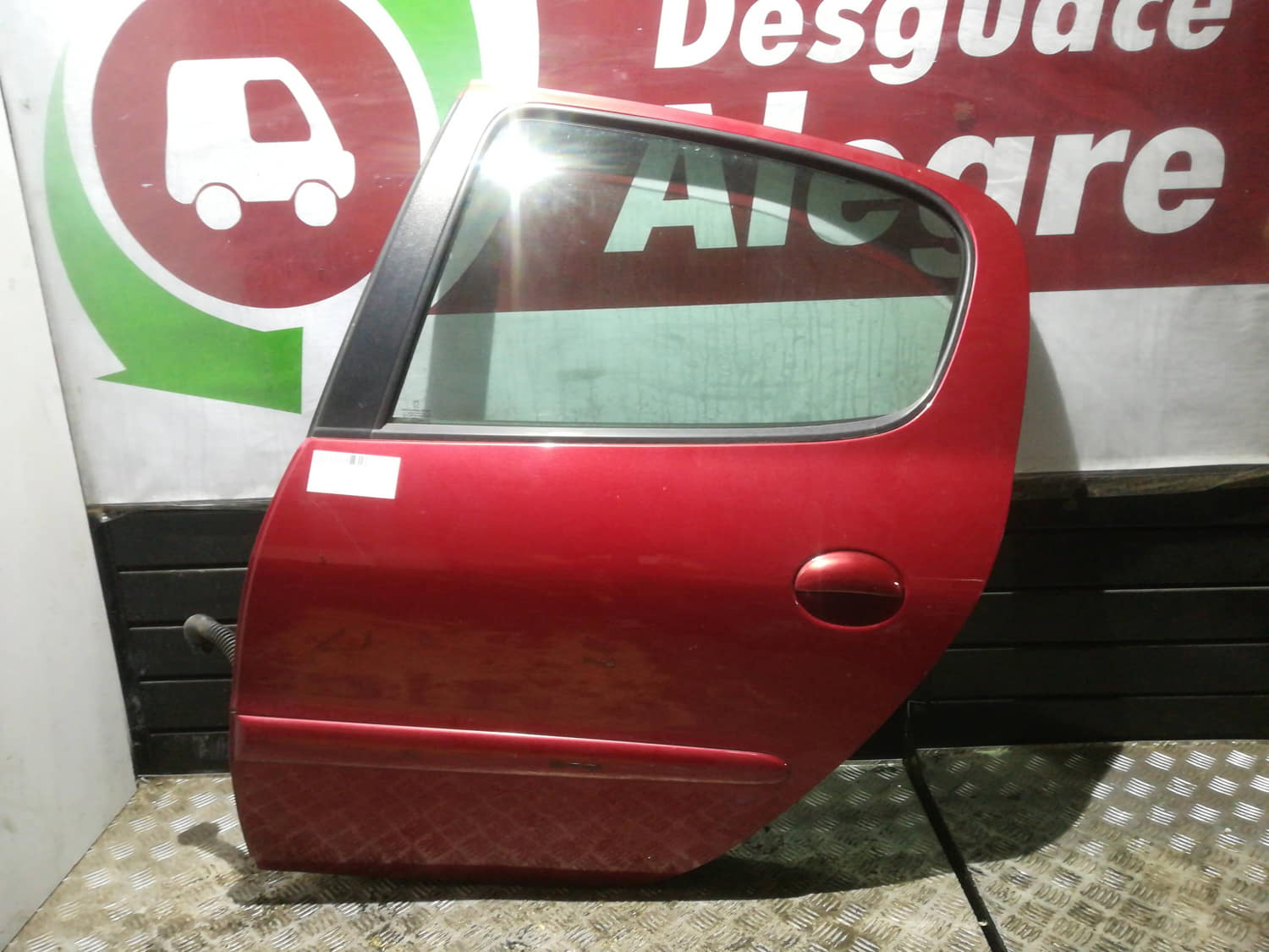 PEUGEOT 206 PUERTA TRASERA IZQUIERDA PEUGEOT 206 PUERTA TRASERA IZQUIERDA