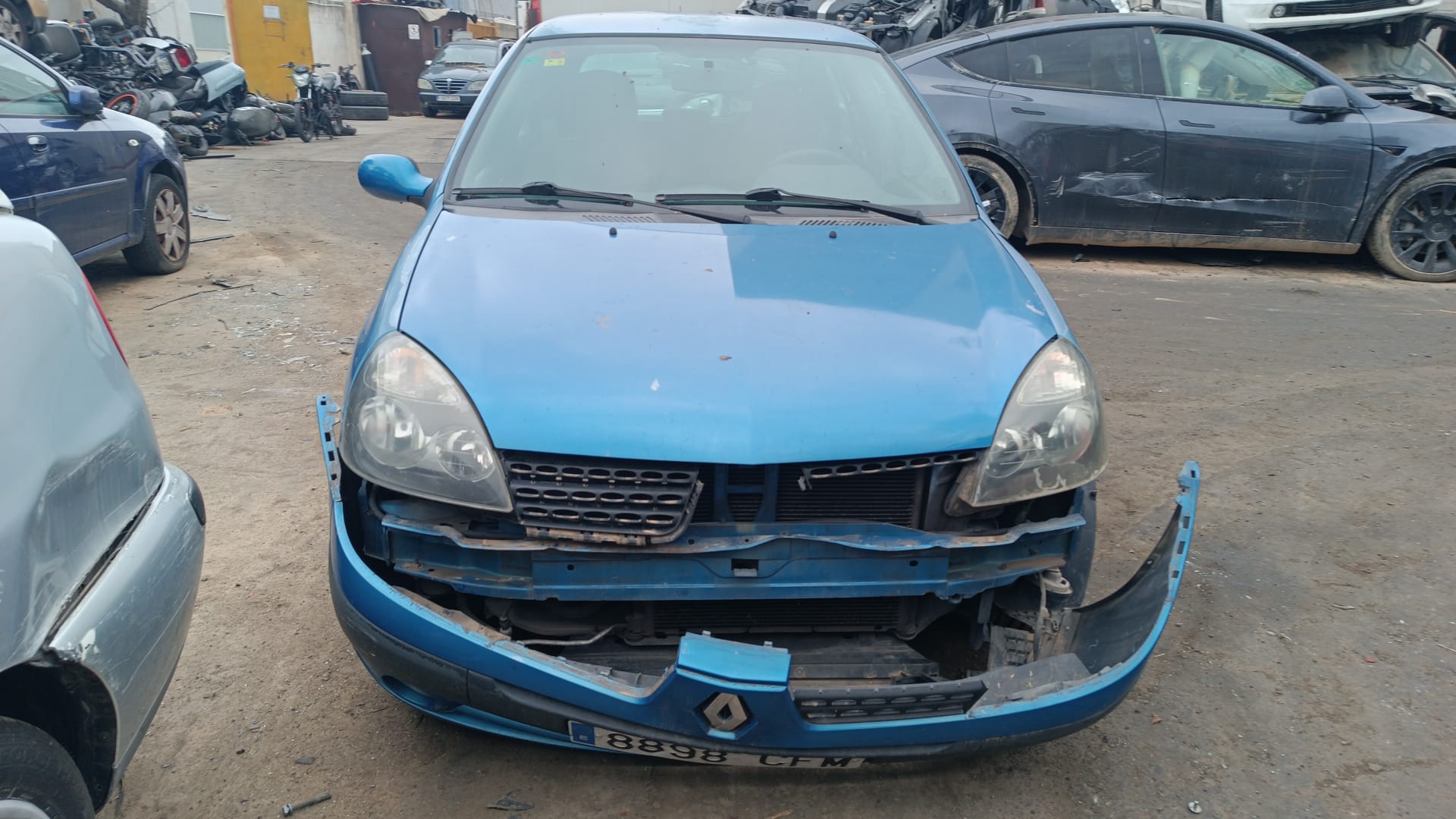 RENAULT CLIO II FASE II PILOTO TRASERO IZQUIERDO RENAULT CLIO II FASE II PILOTO TRASERO IZQUIERDO