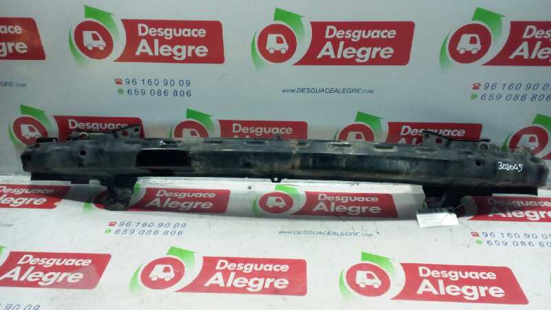 VOLKSWAGEN GOLF IV BERLINA REFUERZO PARAGOLPES DELANTERO VOLKSWAGEN GOLF IV BERLINA REFUERZO PARAGOLPES DELANTERO