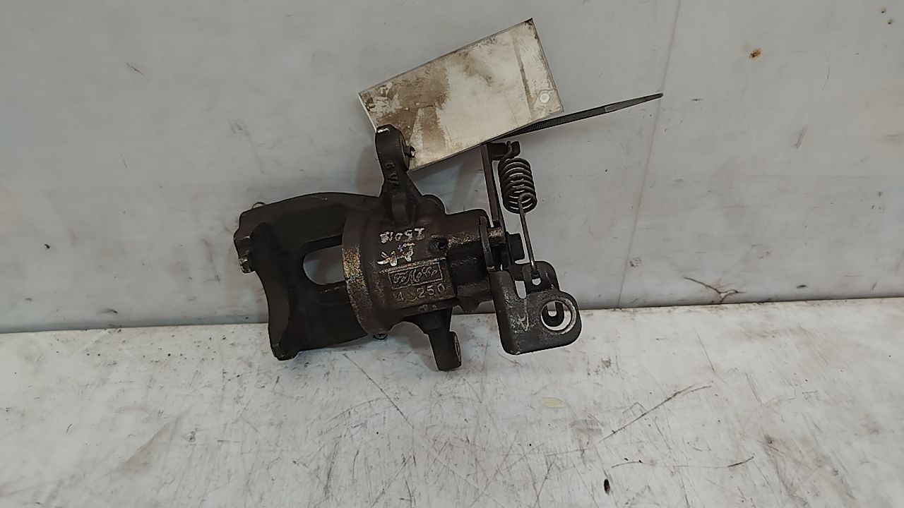FORD MONDEO BERLINA PINZA DE FRENO TRASERA DERECHA FORD MONDEO BERLINA PINZA DE FRENO TRASERA DERECHA