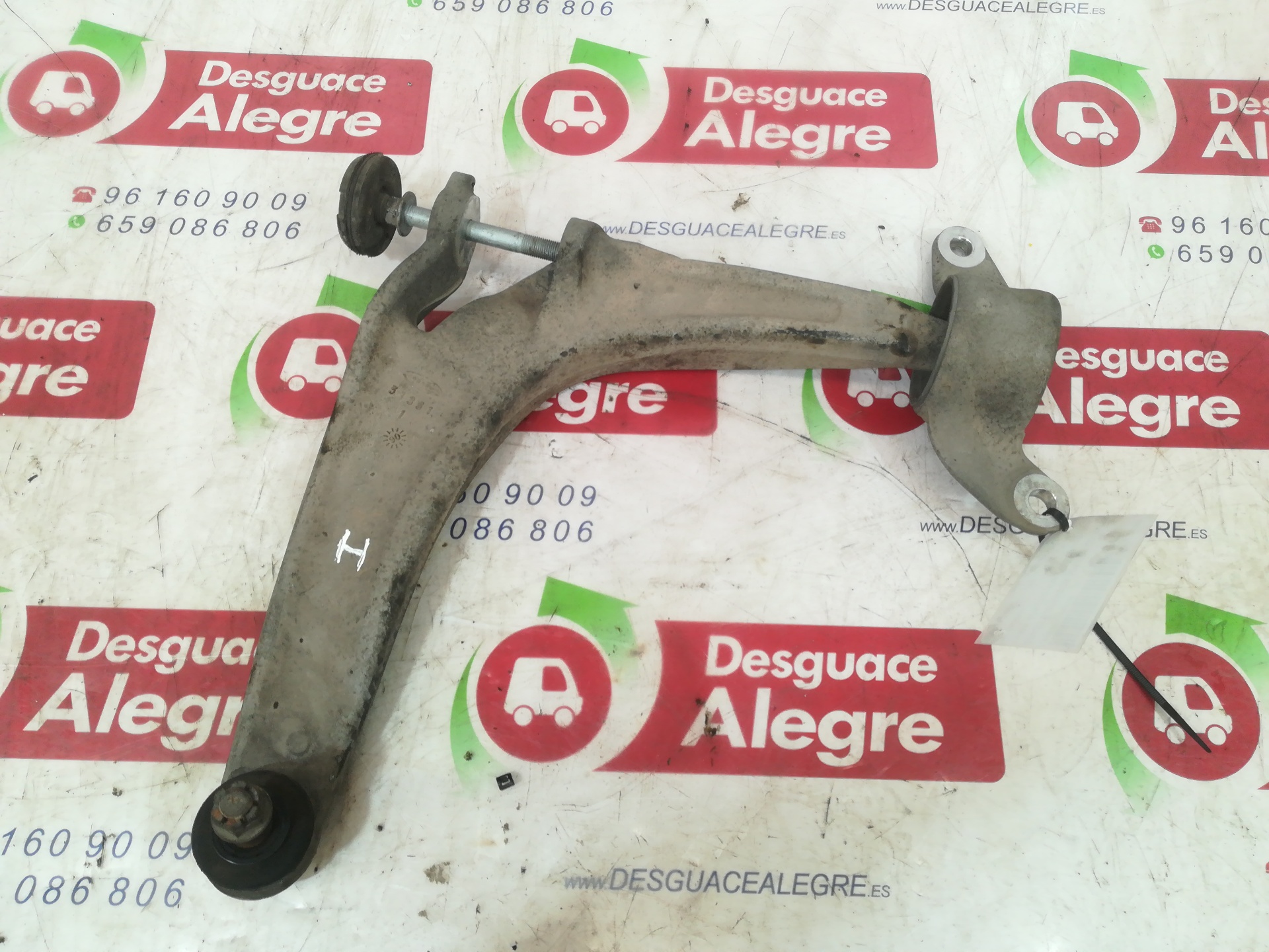 HYUNDAI MATRIX BRAZO SUSPENSION INFERIOR DELANTERO IZQUIERDO HYUNDAI MATRIX BRAZO SUSPENSION INFERIOR DELANTERO IZQUIERDO