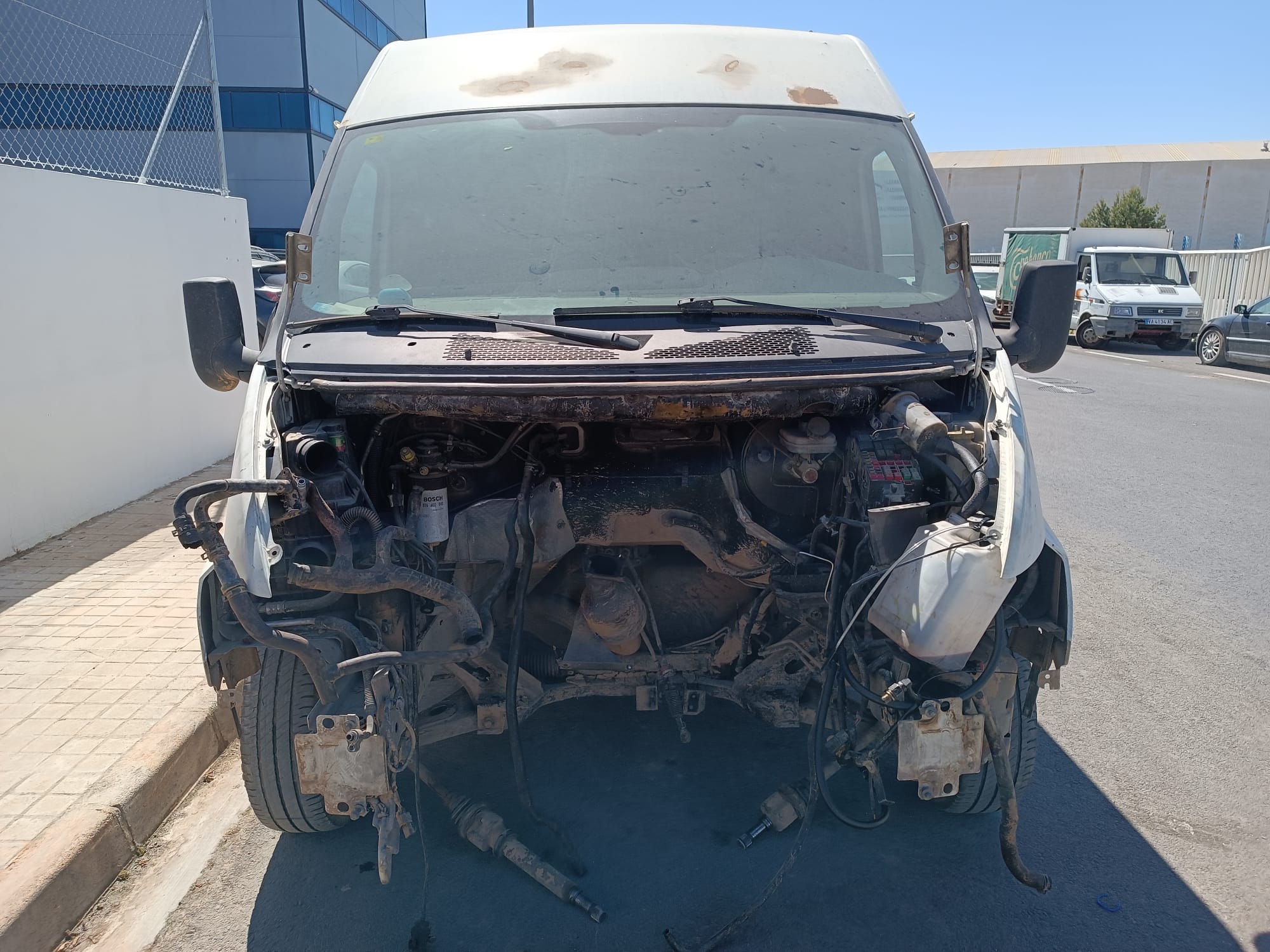FORD TRANSIT FURGÓN MEDIO PUERTA DELANTERA IZQUIERDA FORD TRANSIT FURGÓN MEDIO PUERTA DELANTERA IZQUIERDA