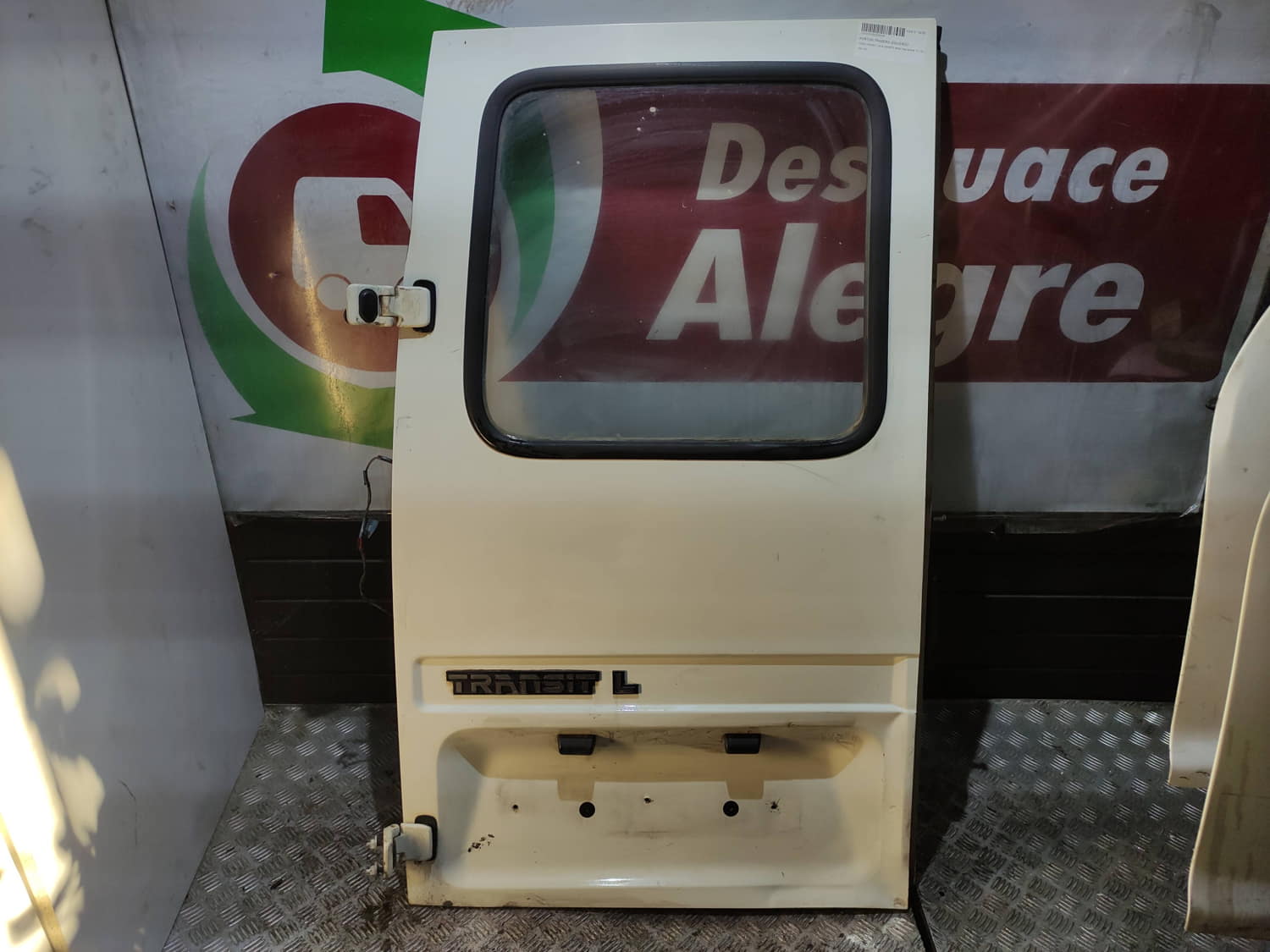 FORD TRANSIT PRITSCHE PORTON TRASERO IZQUIERDO