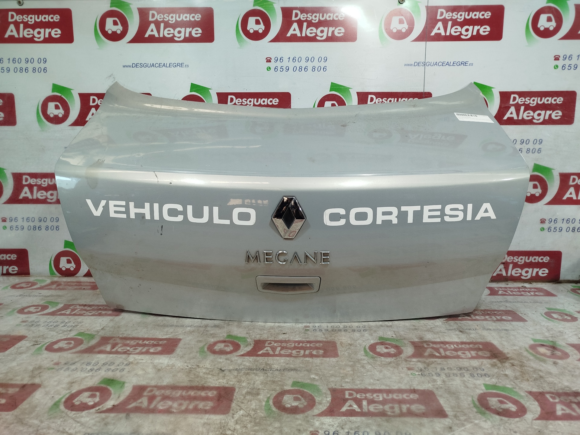 RENAULT MEGANE II CLASSIC BERLINA TAPA MALETERO RENAULT MEGANE II CLASSIC BERLINA TAPA MALETERO