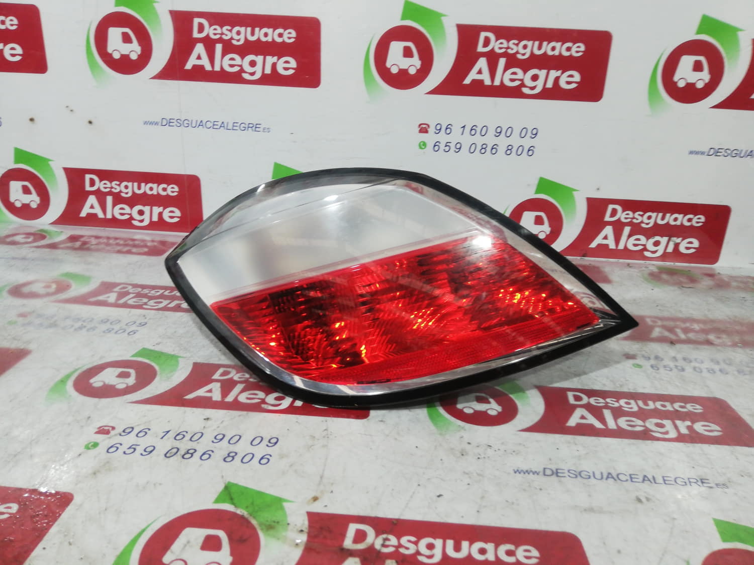 OPEL ASTRA H BERLINA PILOTO TRASERO IZQUIERDO OPEL ASTRA H BERLINA PILOTO TRASERO IZQUIERDO