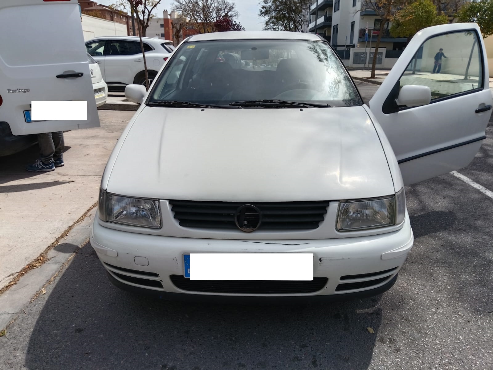 VOLKSWAGEN POLO III ALETA DELANTERA IZQUIERDA VOLKSWAGEN POLO III ALETA DELANTERA IZQUIERDA