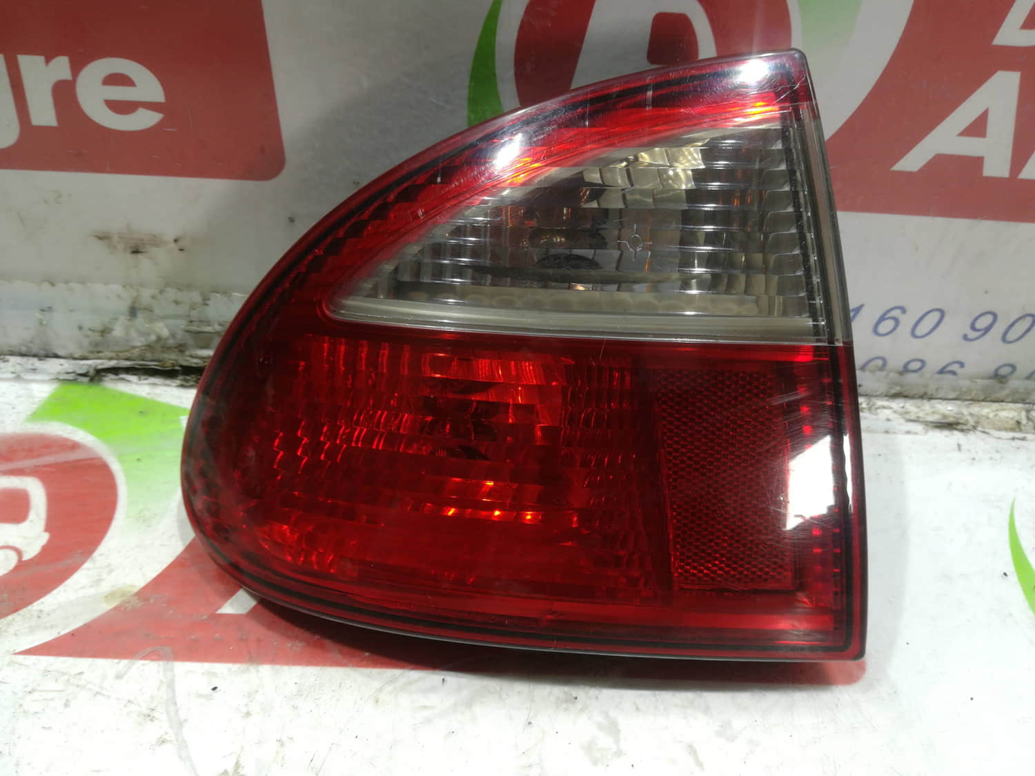 SEAT LEON PILOTO TRASERO IZQUIERDO SEAT LEON PILOTO TRASERO IZQUIERDO