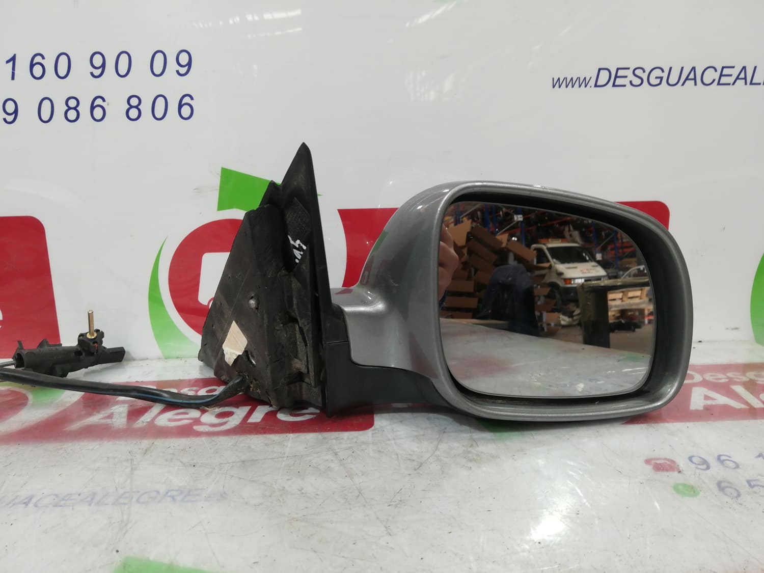 VOLKSWAGEN PASSAT BERLINA RETROVISOR DERECHO VOLKSWAGEN PASSAT BERLINA RETROVISOR DERECHO