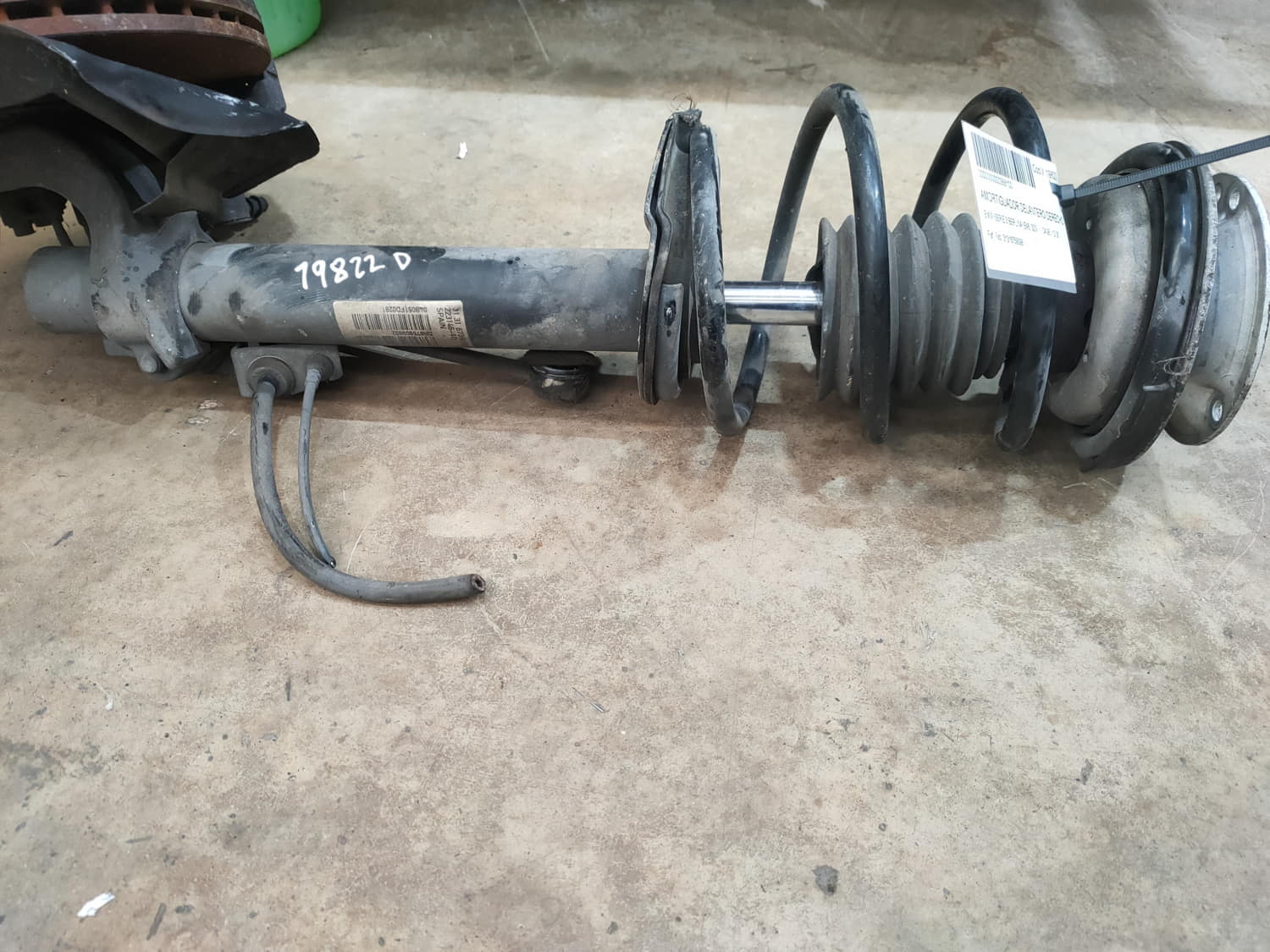 BMW 3 BERLINA AMORTIGUADOR DELANTERO DERECHO BMW 3 BERLINA AMORTIGUADOR DELANTERO DERECHO
