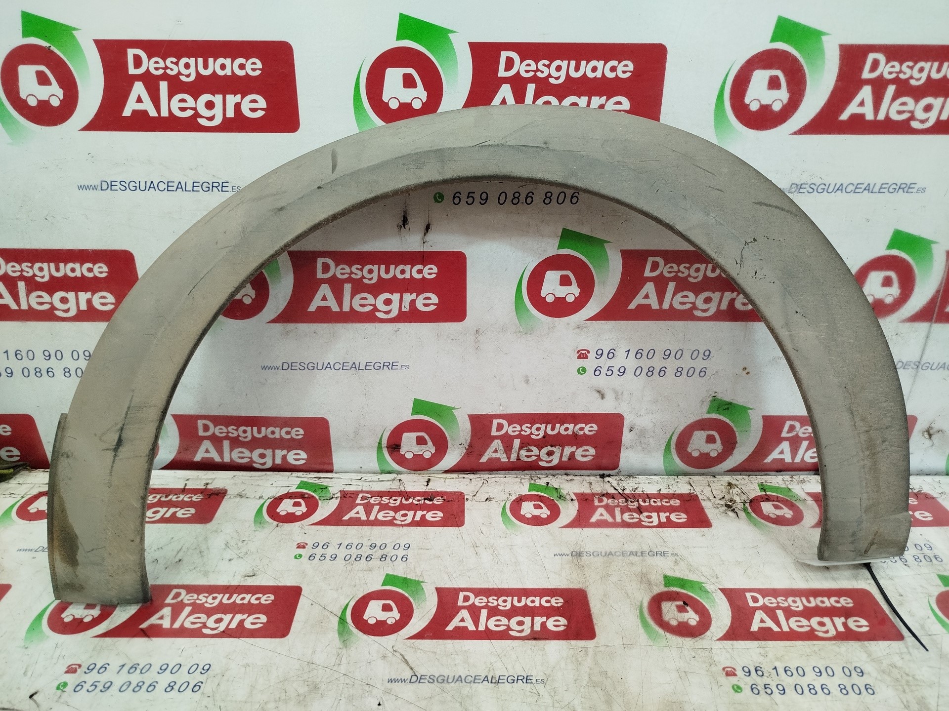 FORD TOURNEO CONNECT ALETIN TRASERO DERECHO FORD TOURNEO CONNECT ALETIN TRASERO DERECHO