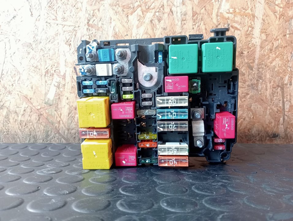 Veh&iacute;culo, Recicauto Desguaces