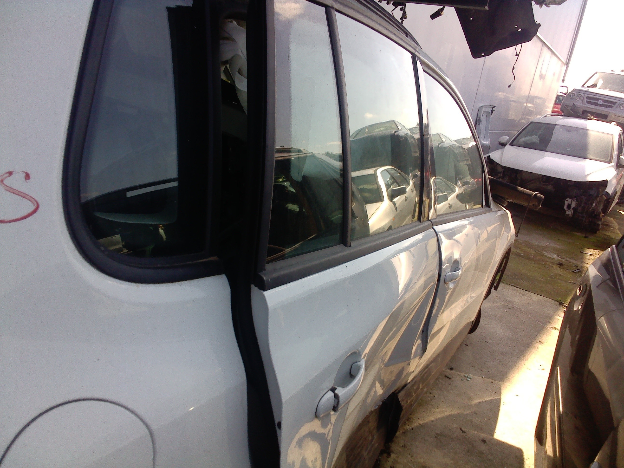  PILOTO TRASERO DERECHO VOLKSWAGEN TIGUAN 1117 devimagesvext/fa6623dd-d18d-43a2-9112-2c7826f331a7/migcrv/imagenes/000/000/001/000000001415.jpeg