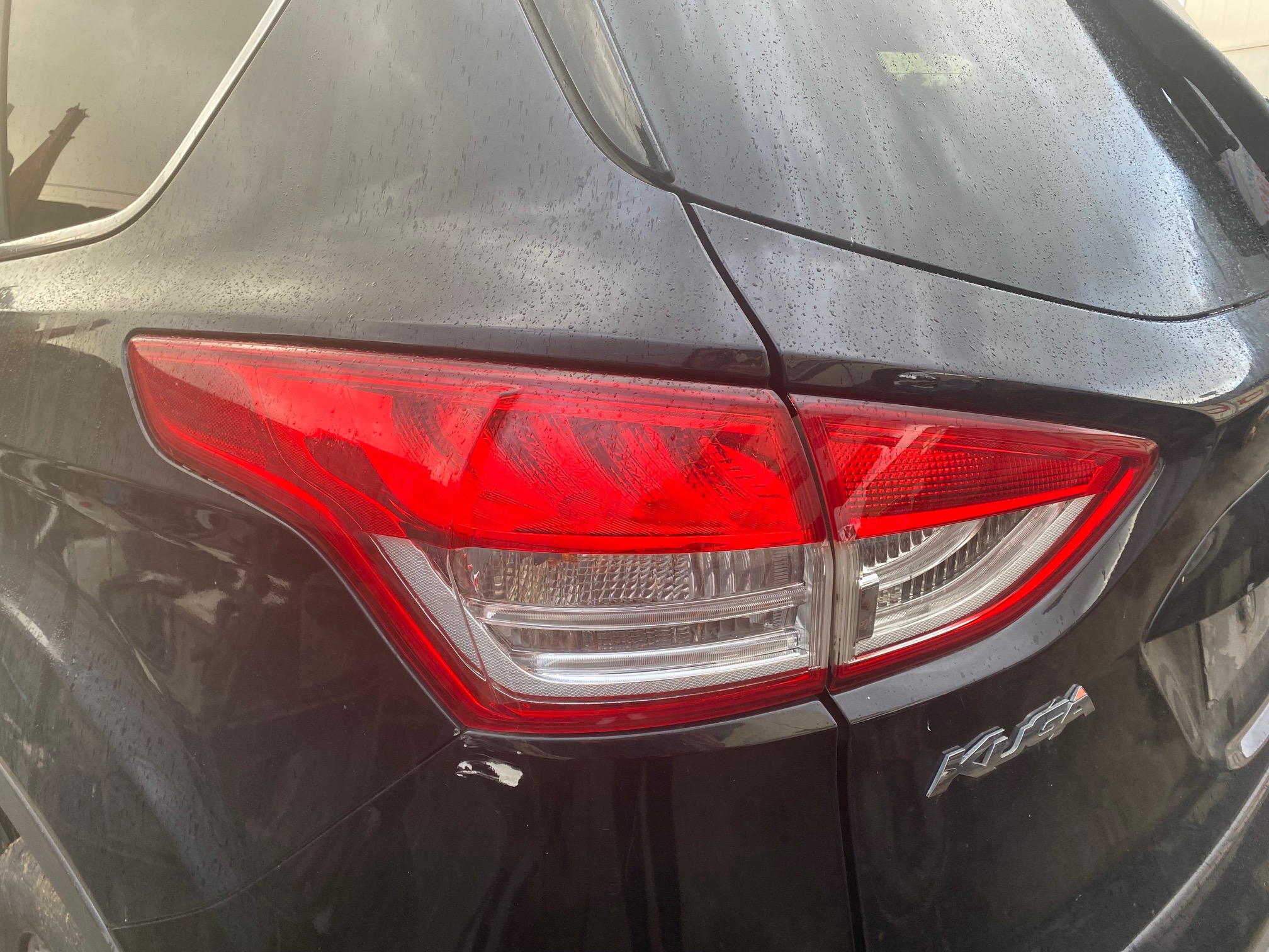  PILOTO TRASERO IZQUIERDO INTERIOR FORD KUGA 2013 1501 devimagesvext/fa6623dd-d18d-43a2-9112-2c7826f331a7/migcrv/imagenes/000/000/001/000000001691.jpeg