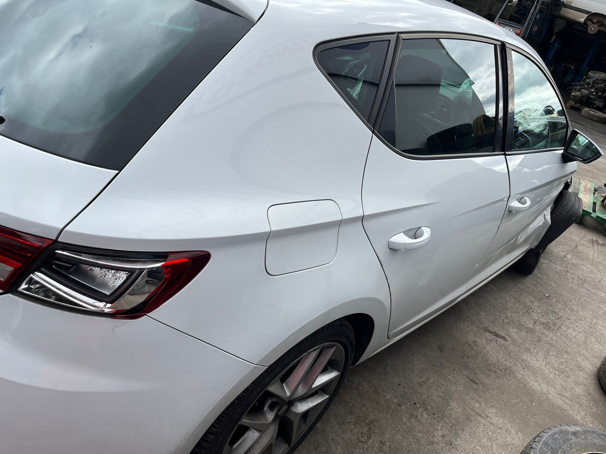  CAJA CAMBIOS SEAT LEON 2015  Caja de cambios 6-marcha 2806 devimagesvext/fa6623dd-d18d-43a2-9112-2c7826f331a7/migcrv/imagenes/000/000/004/000000004127.jpeg