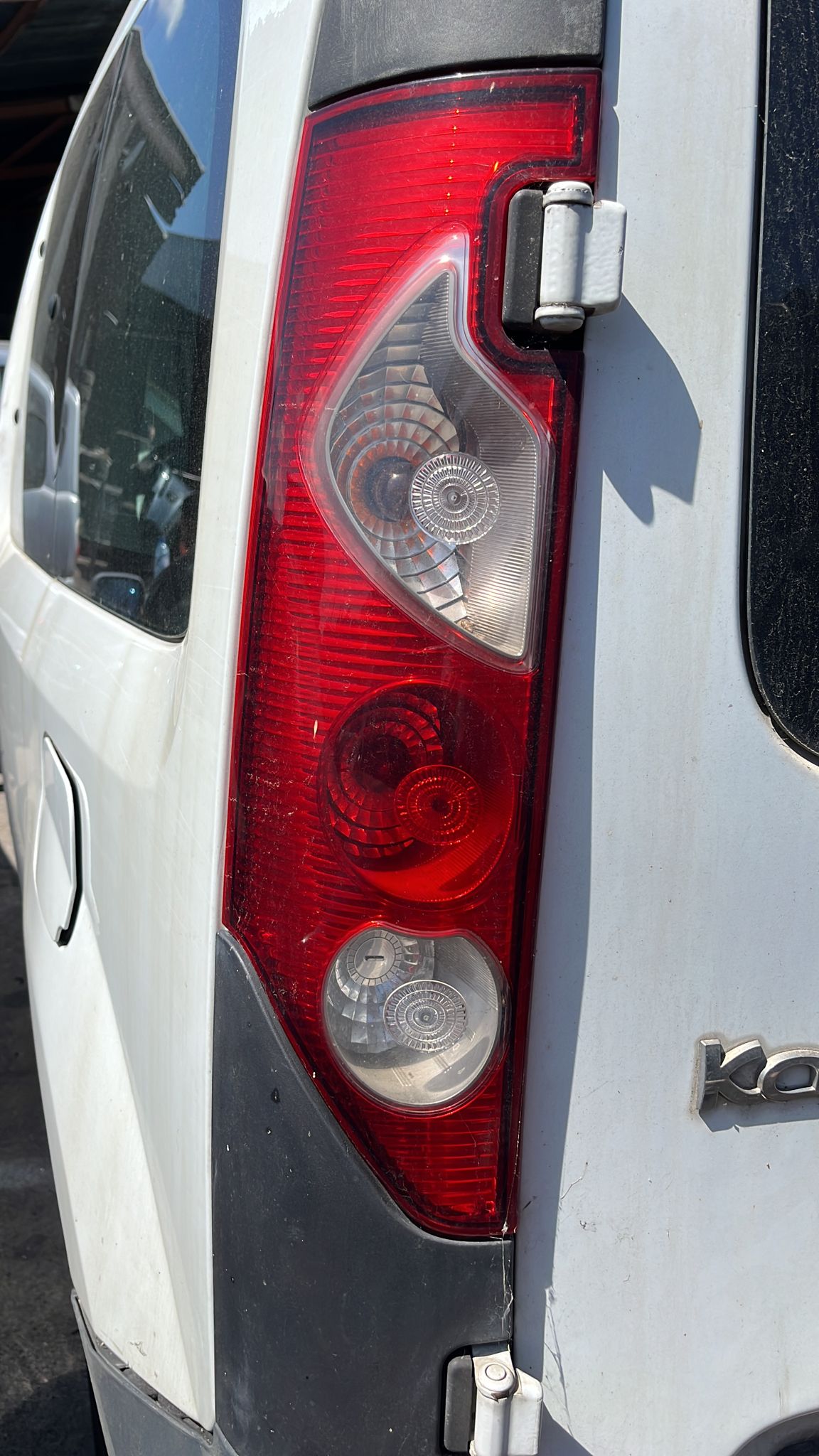  PILOTO TRASERO IZQUIERDO RENAULT KANGOO II 2010 1053 devimagesvext/fa6623dd-d18d-43a2-9112-2c7826f331a7/migcrv/imagenes/000/000/005/000000005386.jpeg