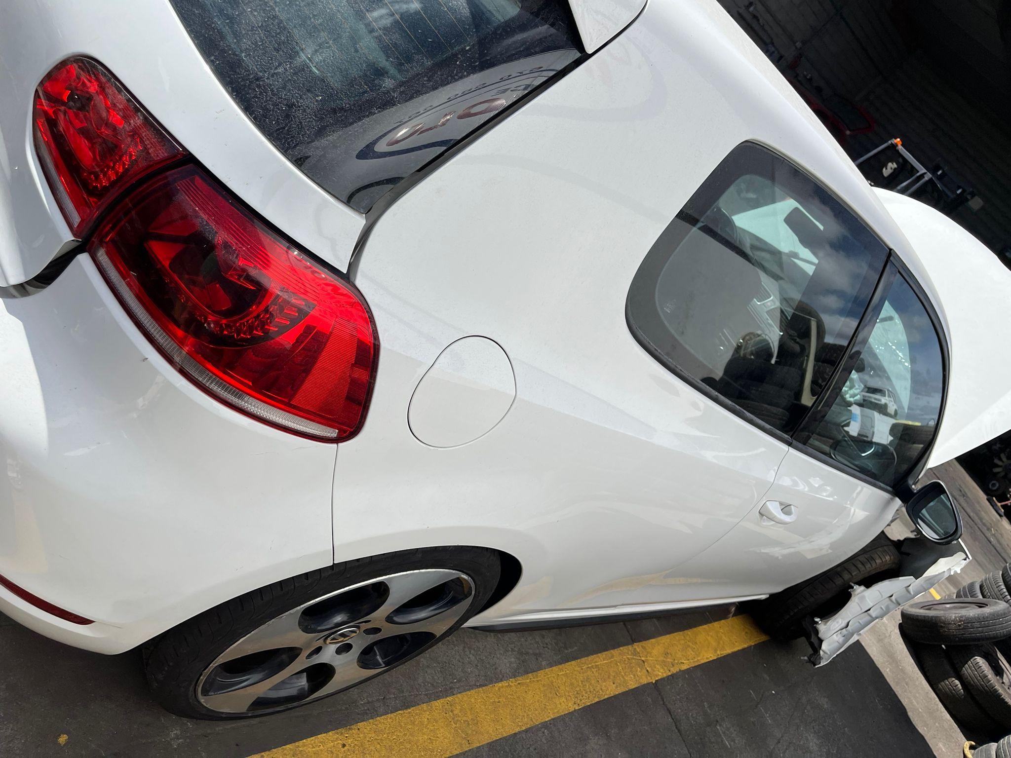   VOLKSWAGEN GOLF VI 2010 2087 devimagesvext/fa6623dd-d18d-43a2-9112-2c7826f331a7/migcrv/imagenes/000/000/006/000000006816.jpeg