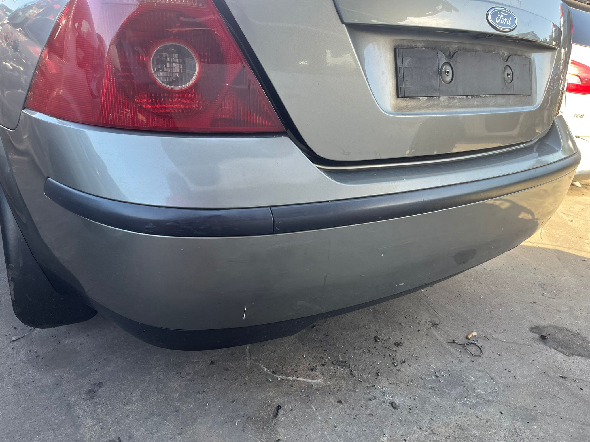  PARAGOLPES TRASERO FORD MONDEO BERLINA 2001 7169 devimagesvext/fa6623dd-d18d-43a2-9112-2c7826f331a7/migcrv/imagenes/000/000/008/000000008682.jpeg