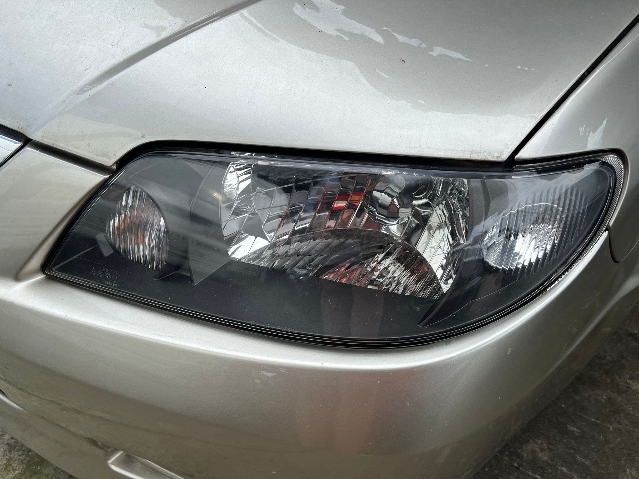  FARO IZQUIERDO MAZDA 323 2003 755 devimagesvext/fa6623dd-d18d-43a2-9112-2c7826f331a7/migcrv/imagenes/000/000/008/000000008888.jpeg
