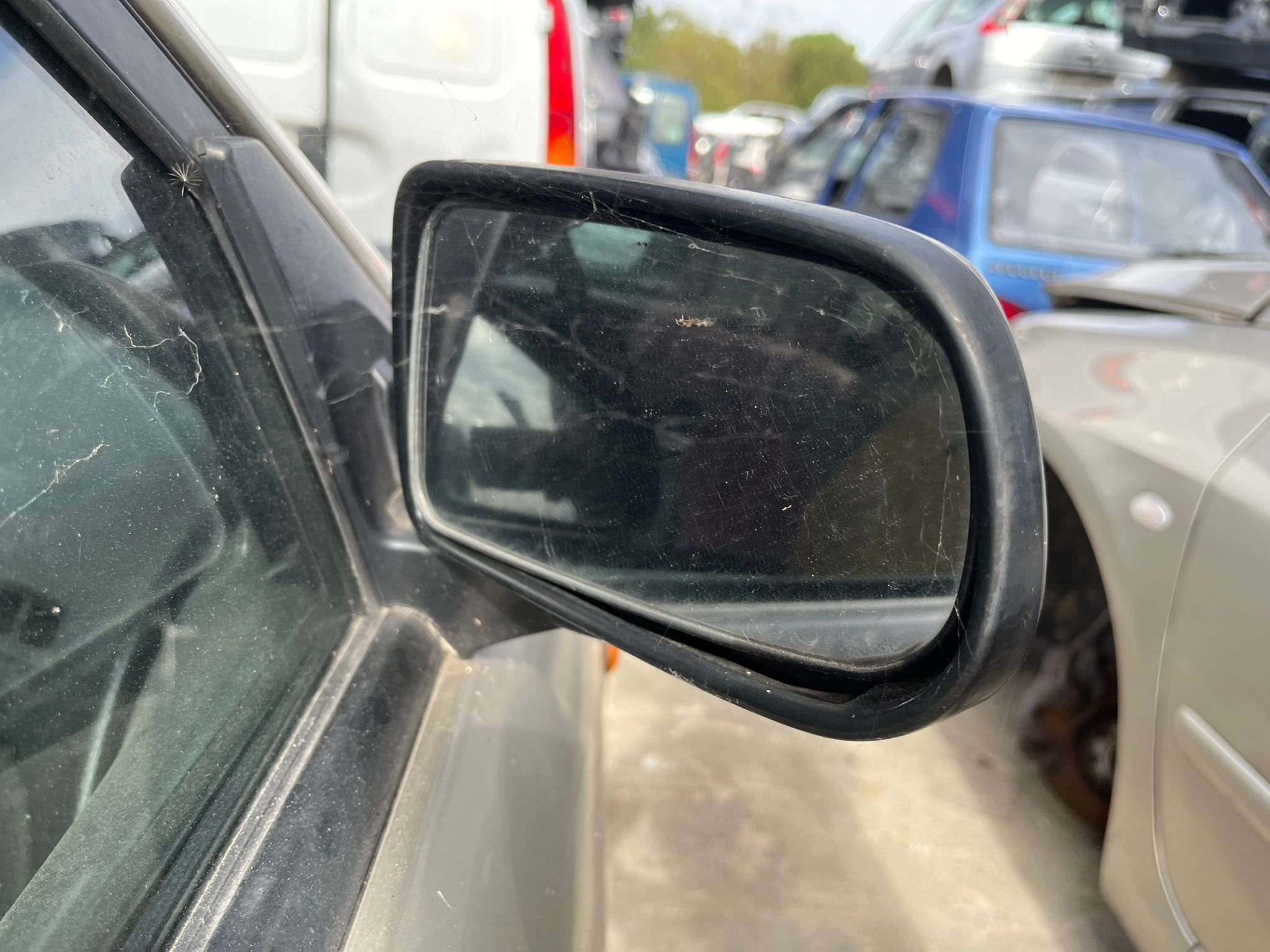  RETROVISOR DERECHO MAZDA 323 2003 6067 devimagesvext/fa6623dd-d18d-43a2-9112-2c7826f331a7/migcrv/imagenes/000/000/008/000000008900.jpeg