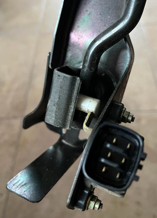   TOYOTA LAND CRUISER STATION 2001 2259 devimagesvext/fa6623dd-d18d-43a2-9112-2c7826f331a7/migcrv/imagenes/000/000/010/000000010942.jpeg